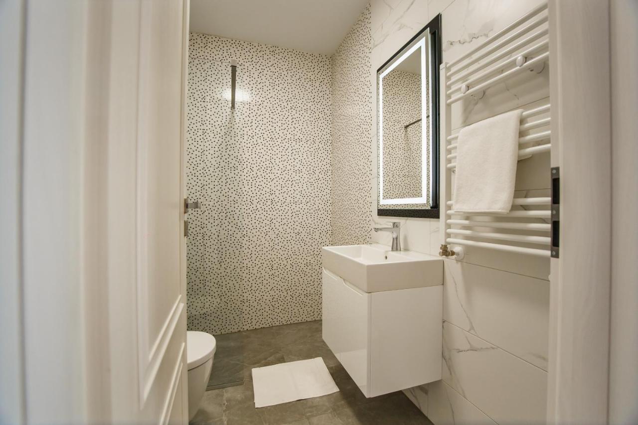 Fantastic Apartment At Prima Residence Oradea Extérieur photo