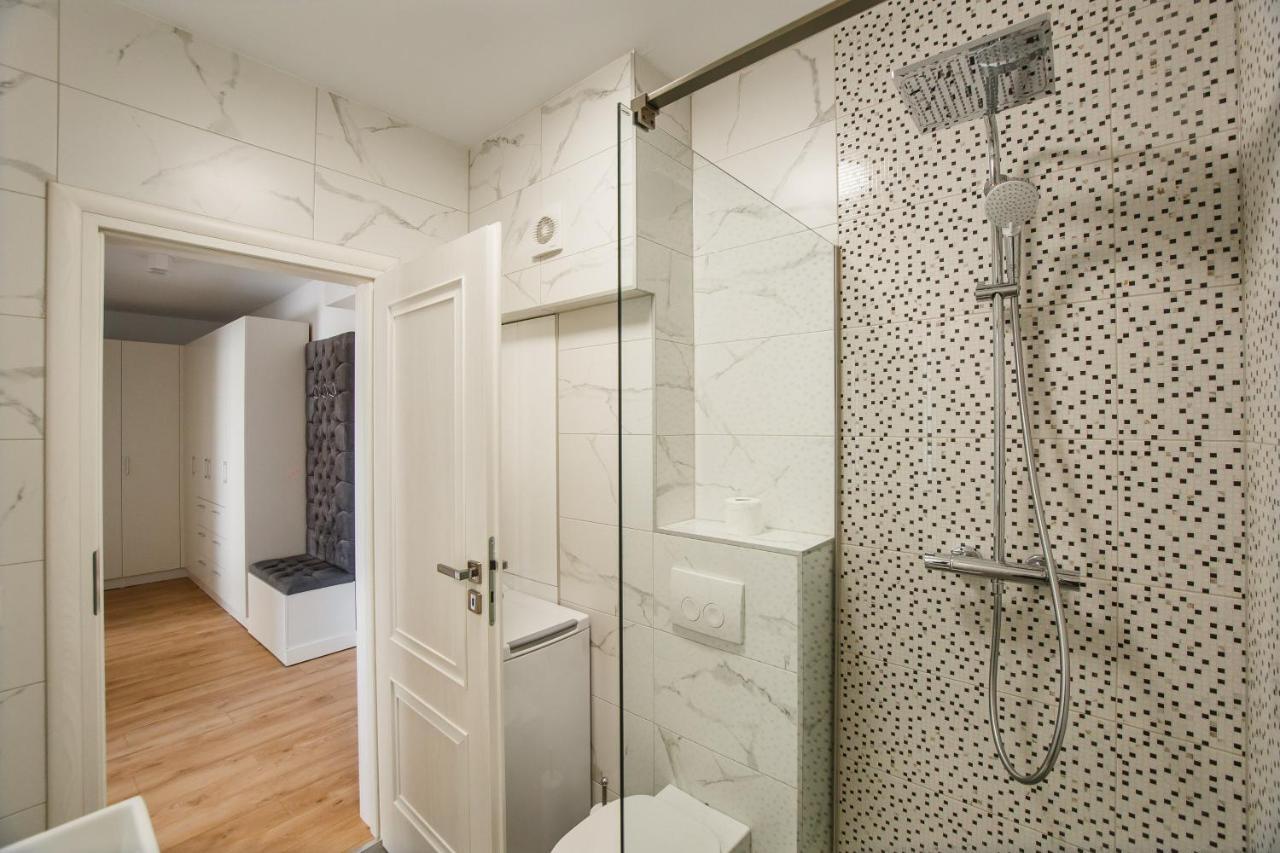 Fantastic Apartment At Prima Residence Oradea Extérieur photo